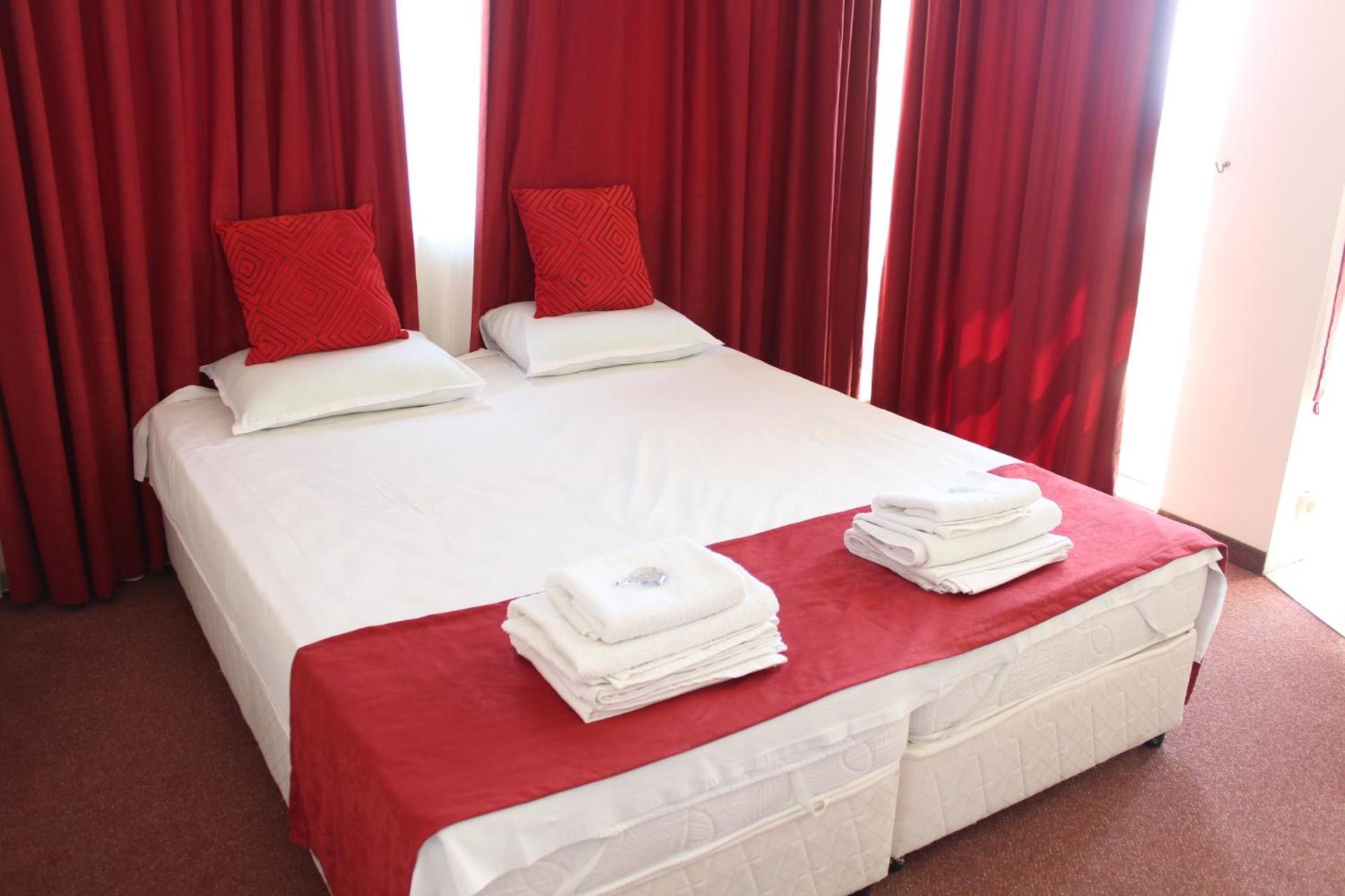 Complex Pika Hotel Golden Sands Quarto foto