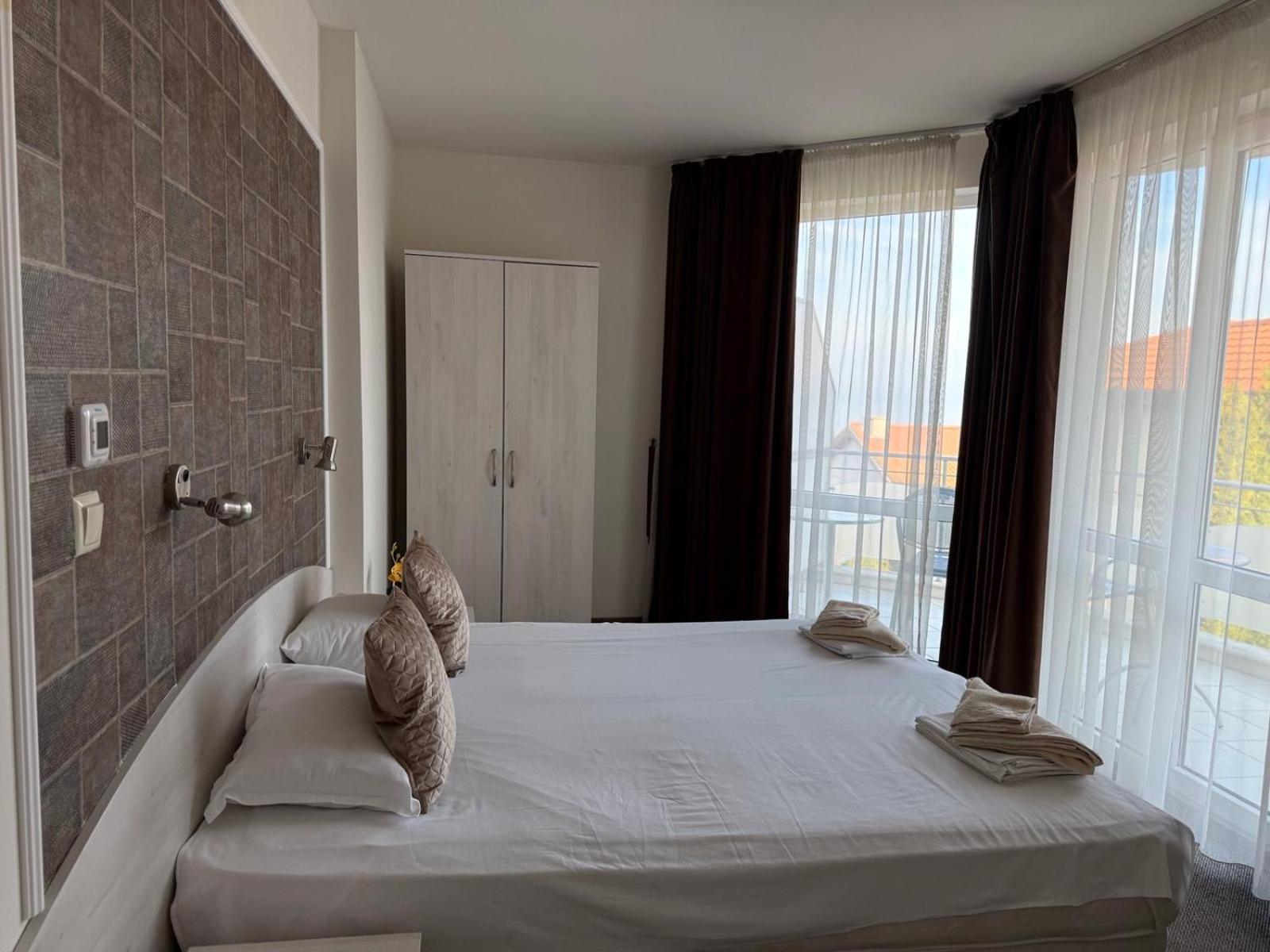 Complex Pika Hotel Golden Sands Exterior foto